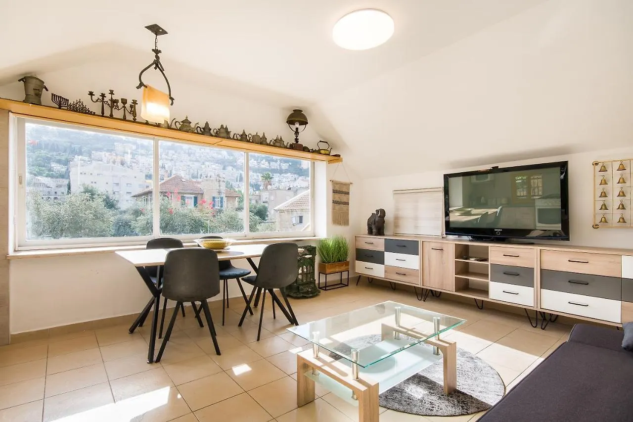Romsuites - Amazing Panoramic View, Baha'I Gardens, German Colony Center Haifa