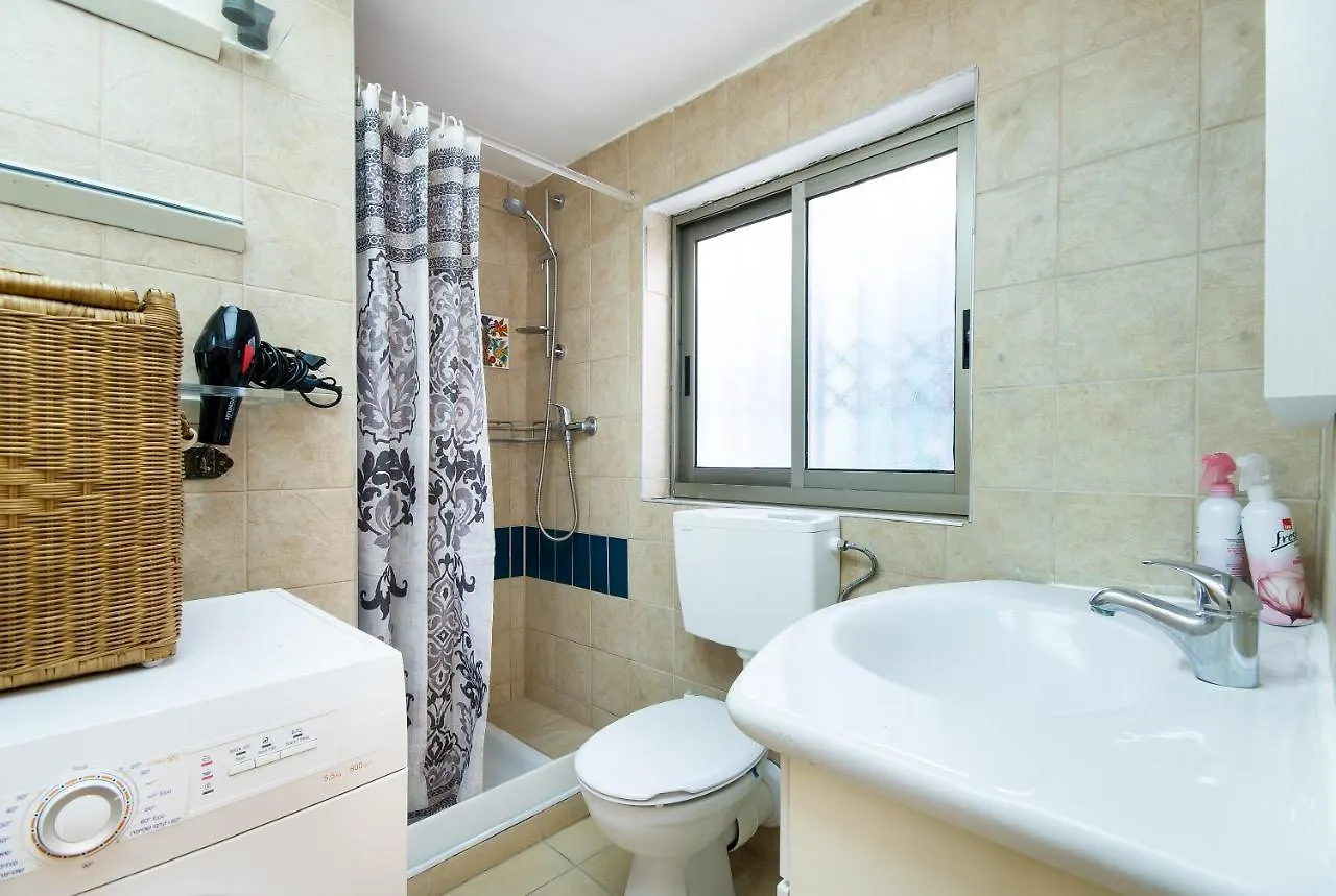 Romsuites - Amazing Panoramic View, Baha'I Gardens, German Colony Center Haifa Apartmán