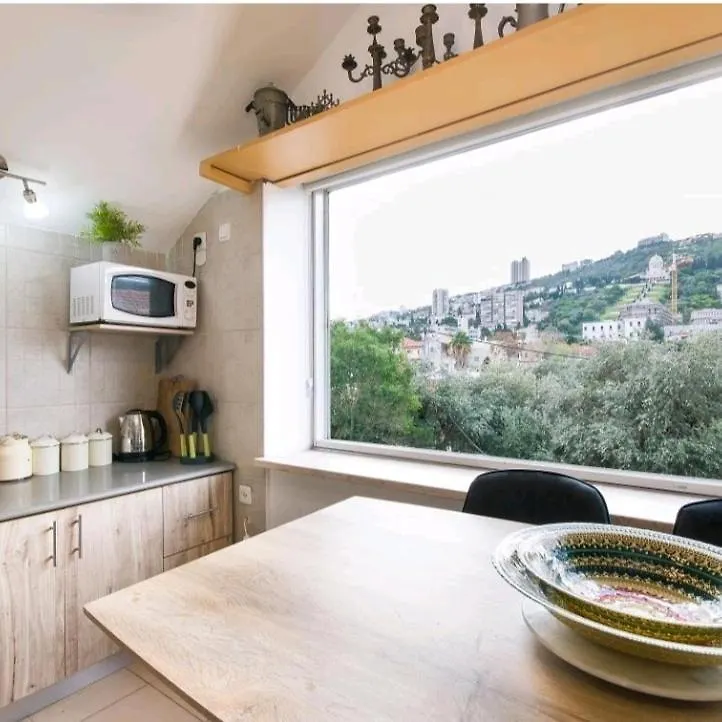 Romsuites - Amazing Panoramic View, Baha'I Gardens, German Colony Center Haifa 0*,  Izrael